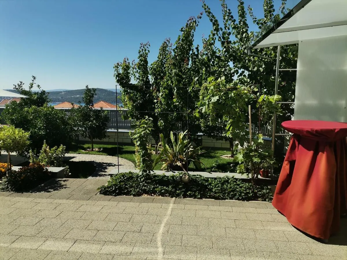 Apartment Ruza - Pool Seget Donji