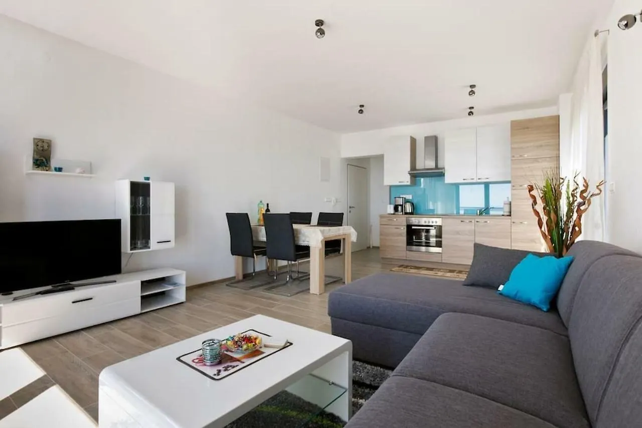 Apartment Ruza - Pool Seget Donji